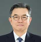 Daniel Lee