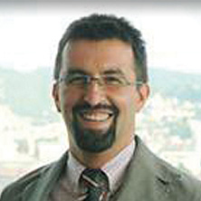 Femil Čurt