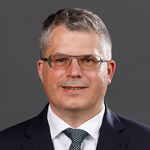 Dr Christian Schoop