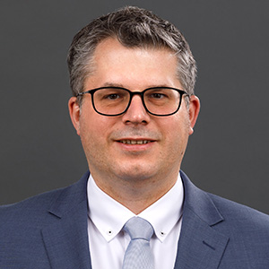 Dr Christian Schoop